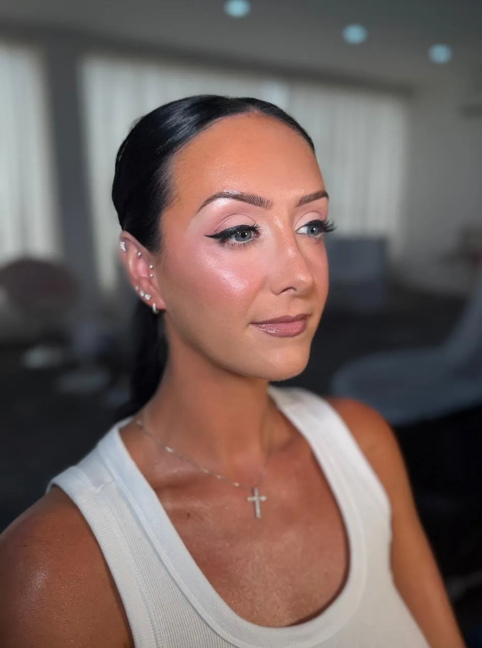 Sculpted glam with a winged liner